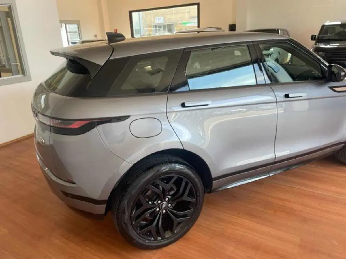 Land Rover Range Rover Evoque usata a Lucca (4)