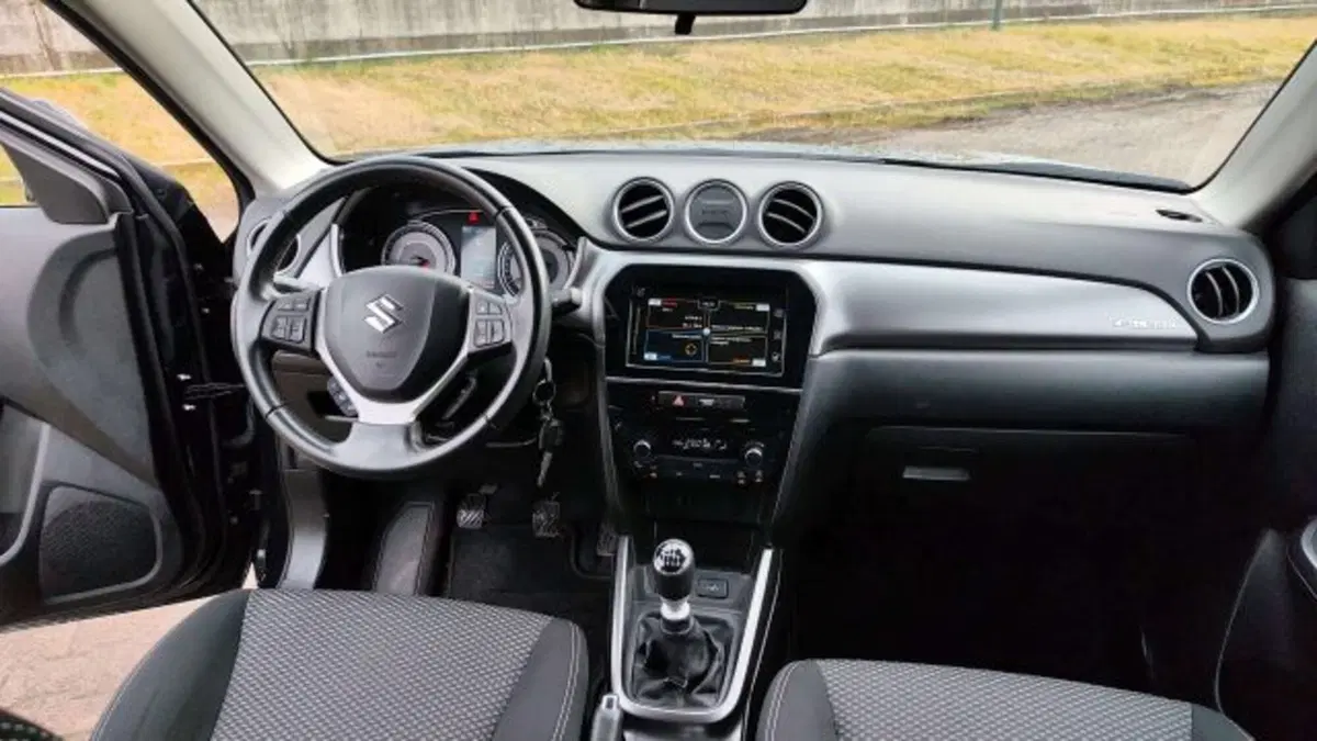 Suzuki Vitara usata a Como (14)