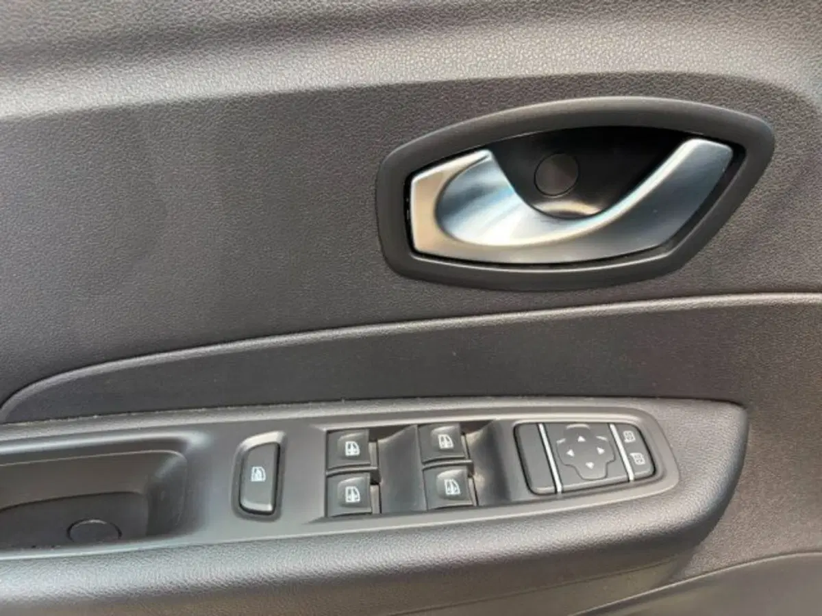 Renault Captur usata a Lodi (13)