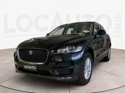 Jaguar F-Pace 2.0 D 180 CV AWD Prestige del 2019 usata a Torino