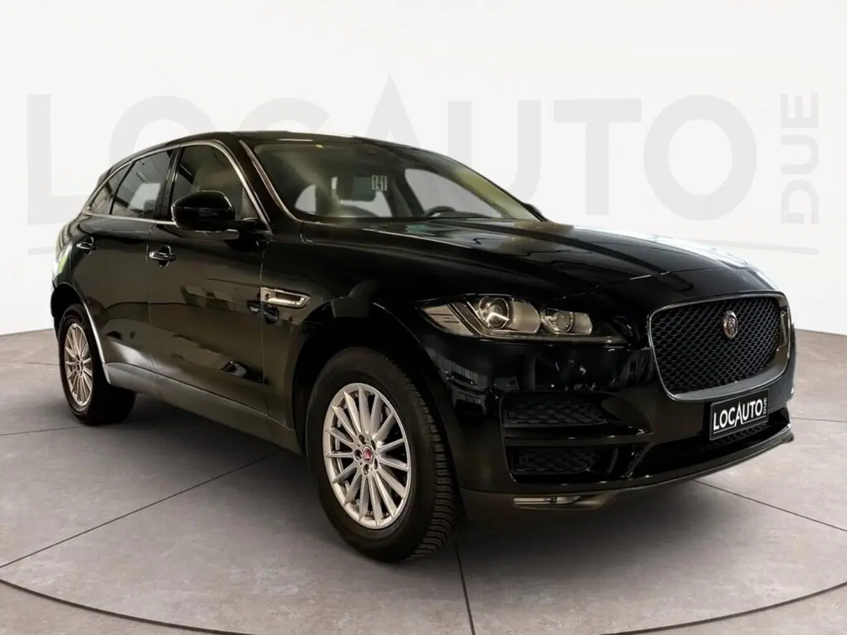 Jaguar F-Pace usata a Torino (3)