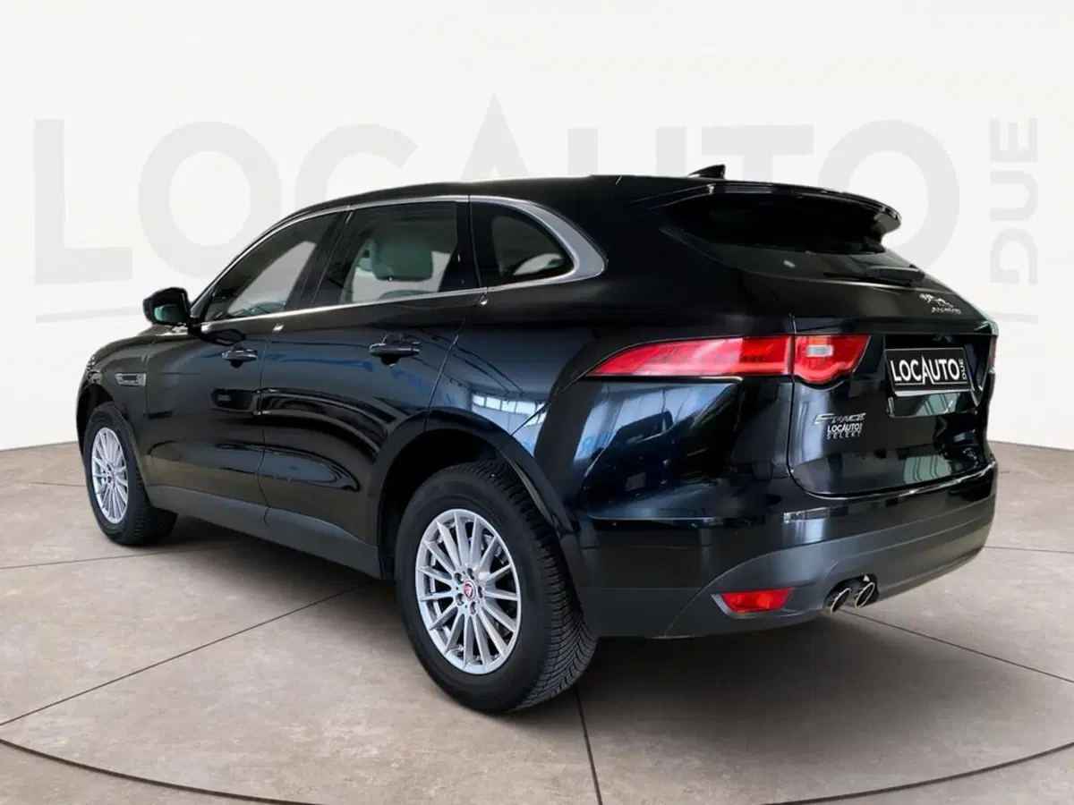Jaguar F-Pace usata a Torino (5)