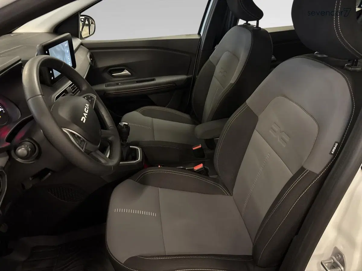 Dacia Sandero usata a Verona (15)