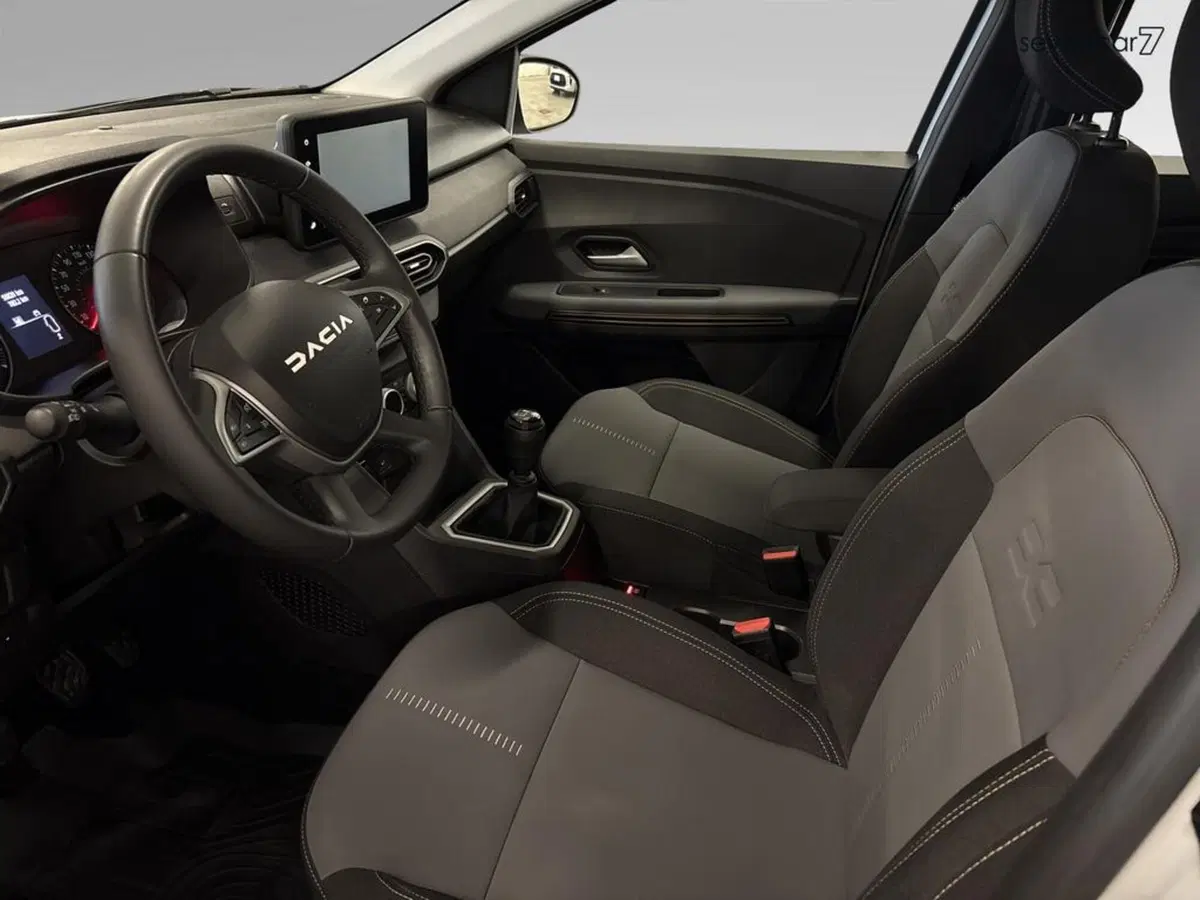 Dacia Sandero usata a Verona (9)