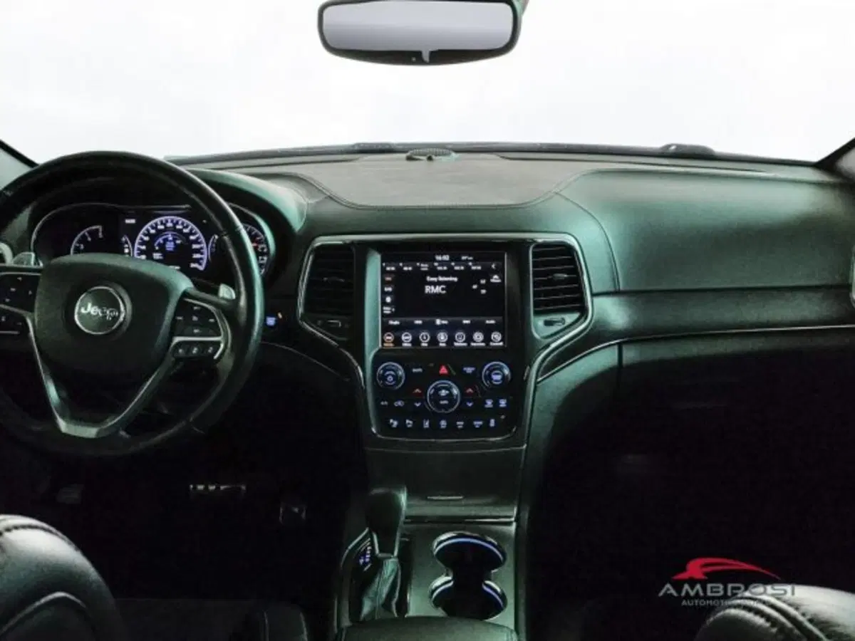 Jeep Grand Cherokee usata a Perugia (14)