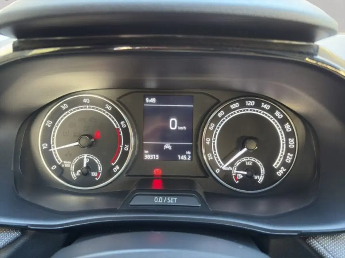 Skoda Fabia usata a Perugia (12)