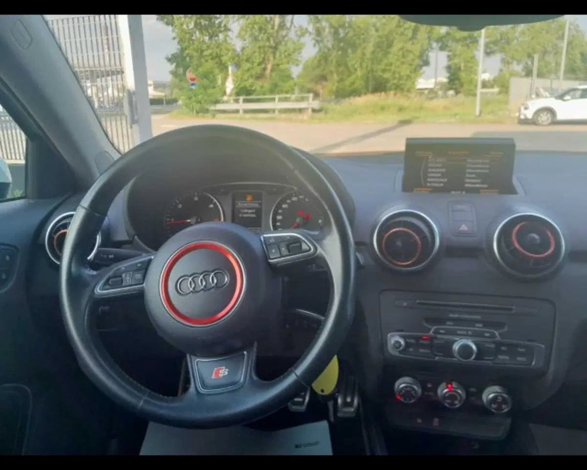 Audi A1 Sportback usata a Bologna (11)