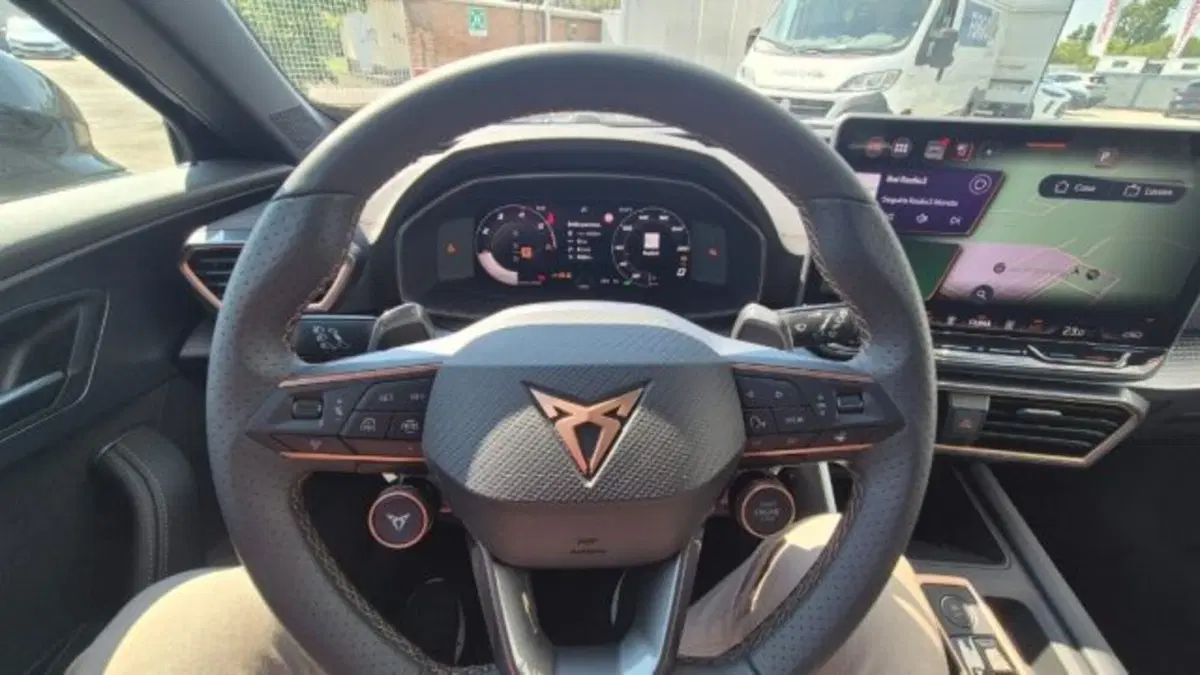 Cupra Formentor nuova a Bologna (9)
