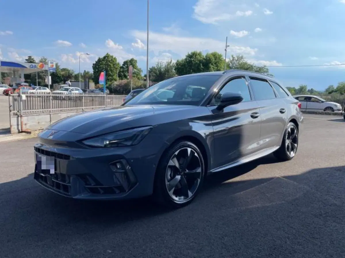 Cupra Leon Station Wagon usata a Bologna (8)