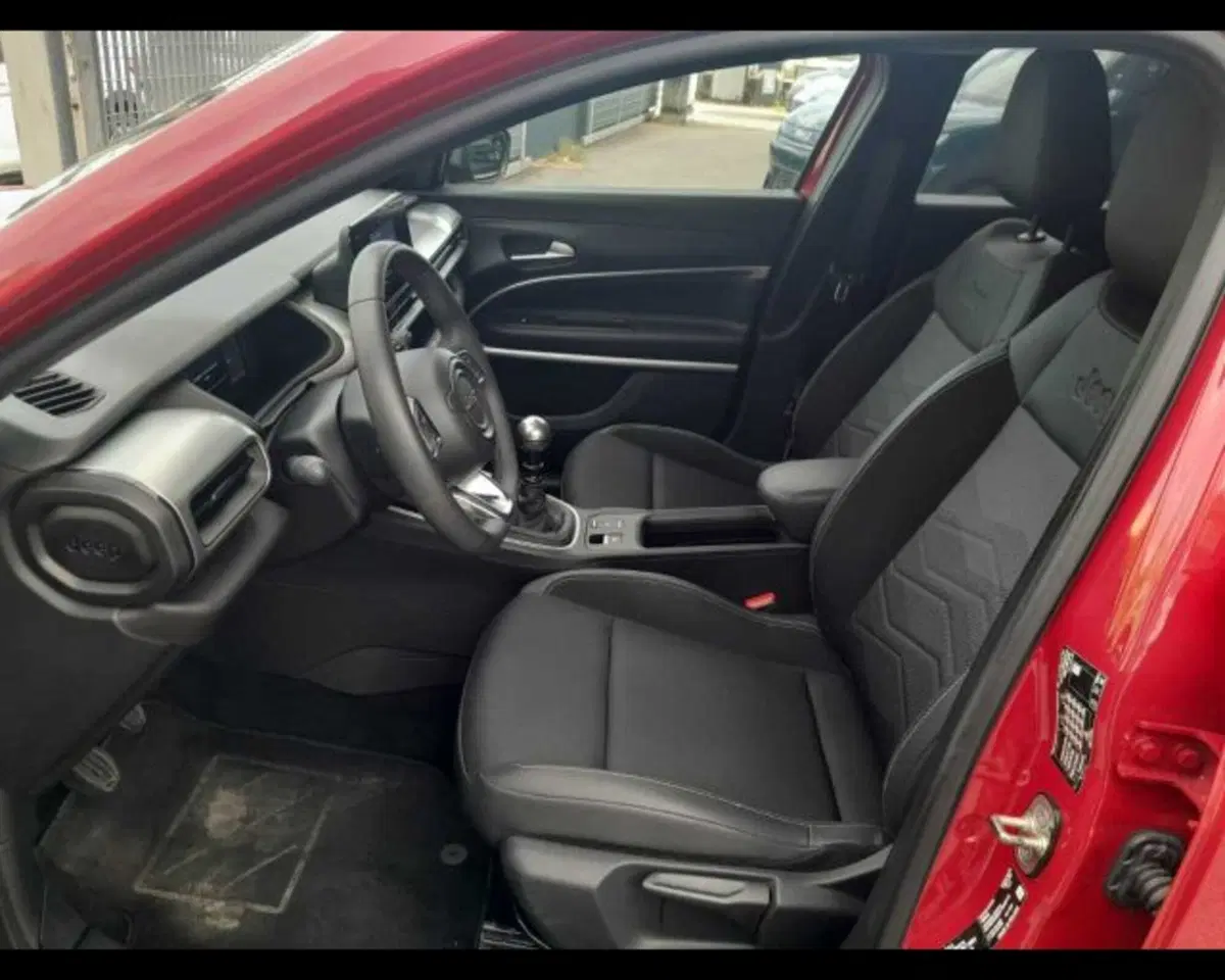 Jeep Avenger usata a Bologna (8)