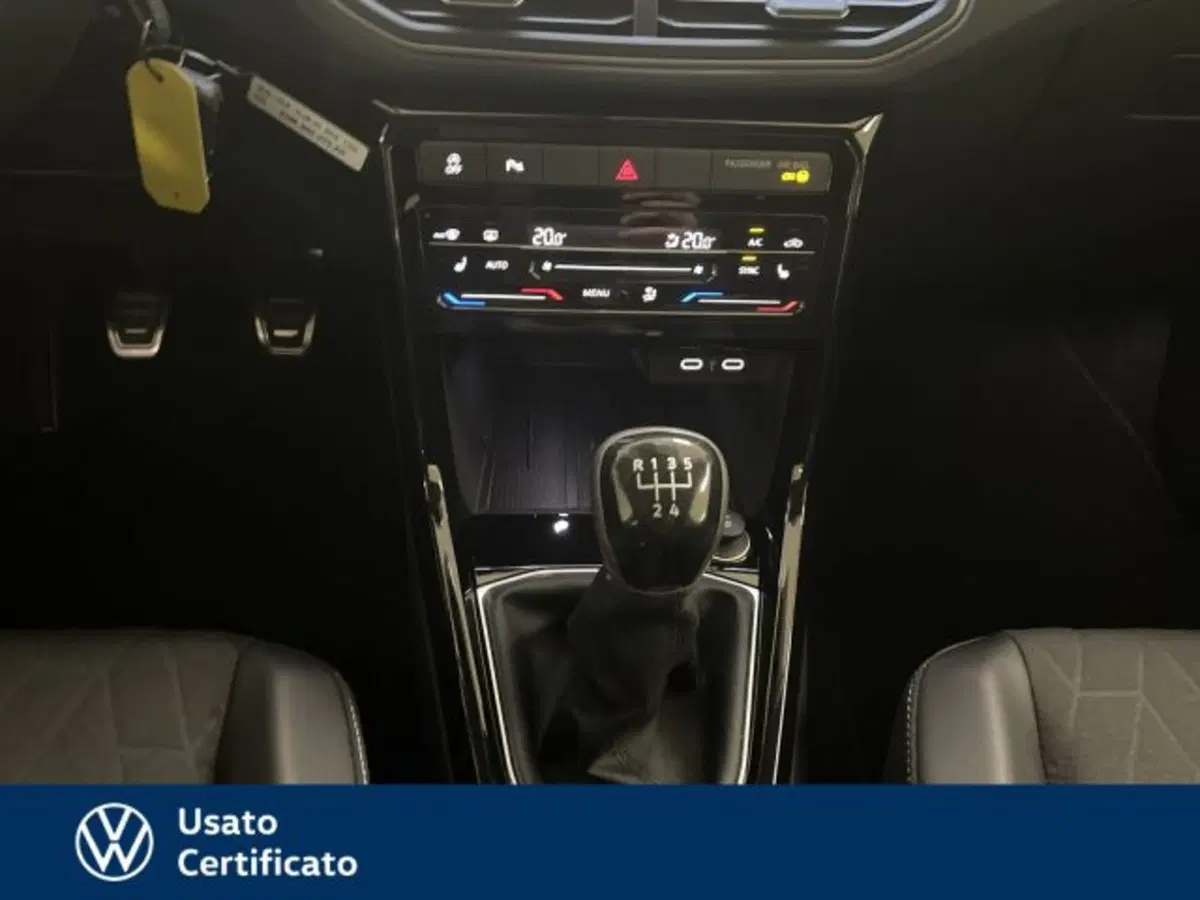 Volkswagen T-Cross usata a Vicenza (13)