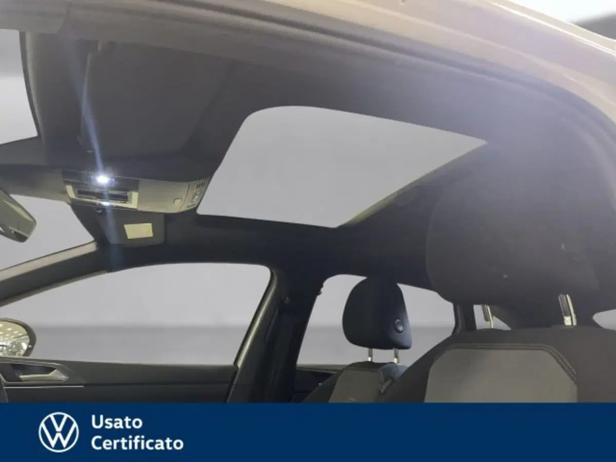 Volkswagen Taigo usata a Vicenza (16)