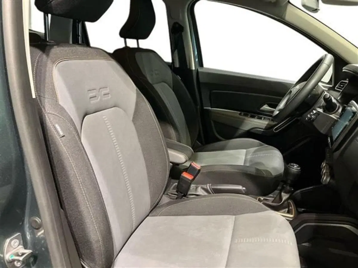 Dacia Duster usata a Como (10)