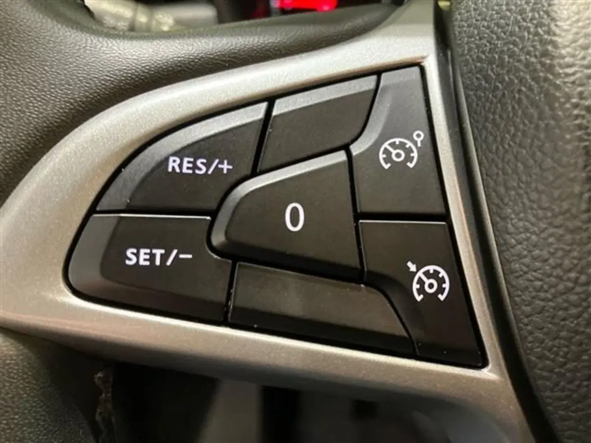 Dacia Duster usata a Como (18)