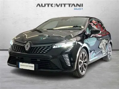 Renault Clio 1.0 tce Techno 90cv del 2024 usata a Como
