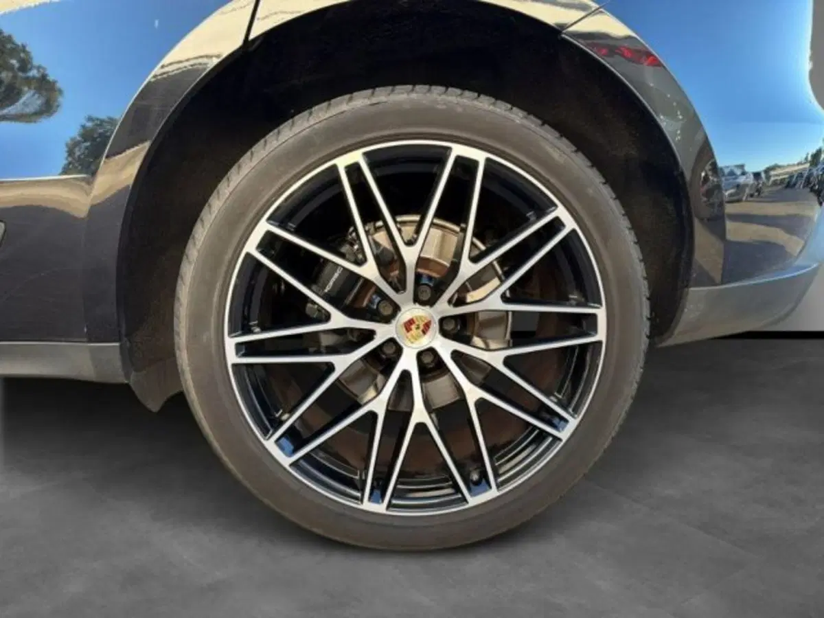 Porsche Macan usata a Lecce (10)