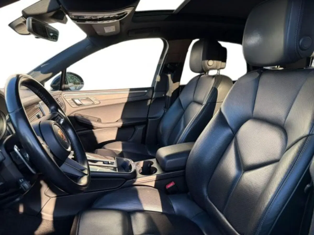 Porsche Macan usata a Lecce (14)