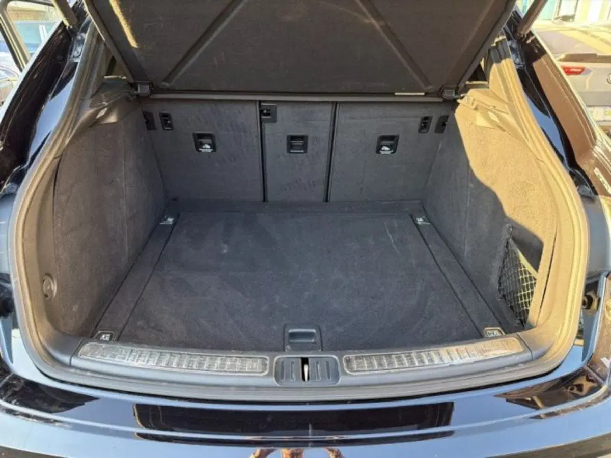 Porsche Macan usata a Lecce (16)