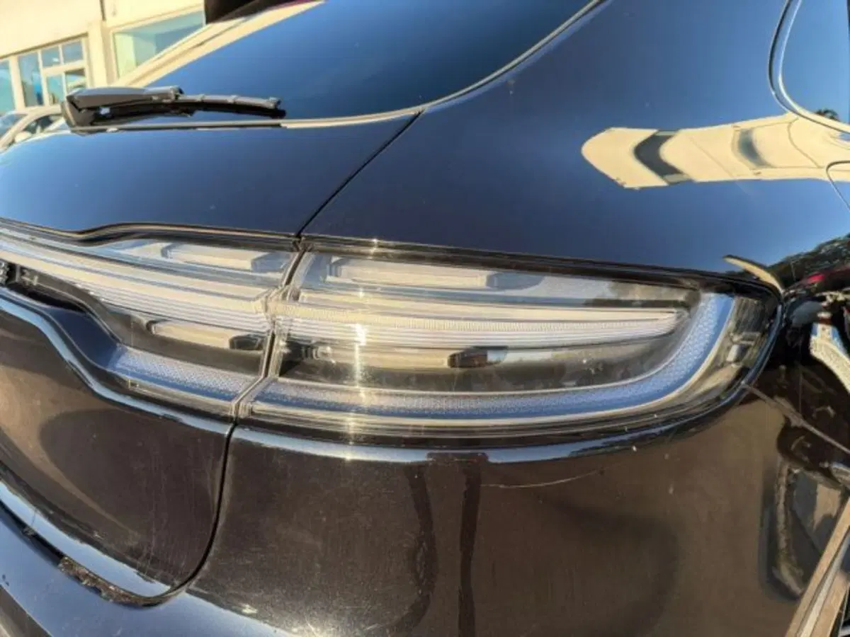 Porsche Macan usata a Lecce (9)