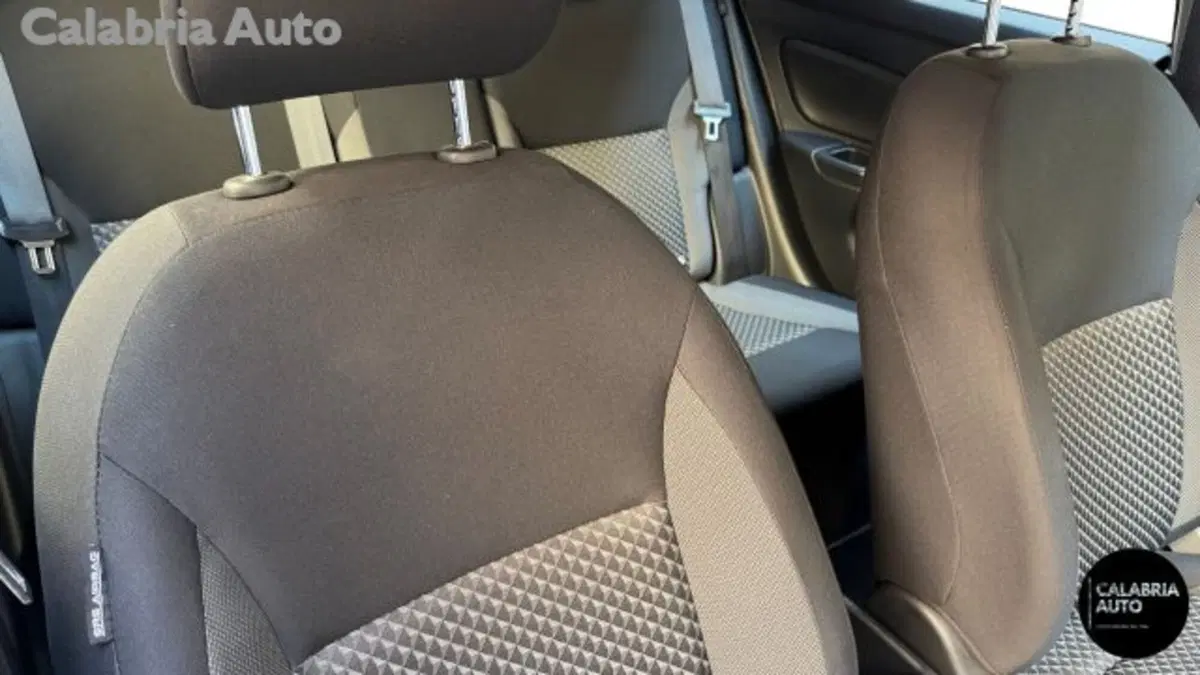 Nissan Micra usata a Reggio Calabria (12)