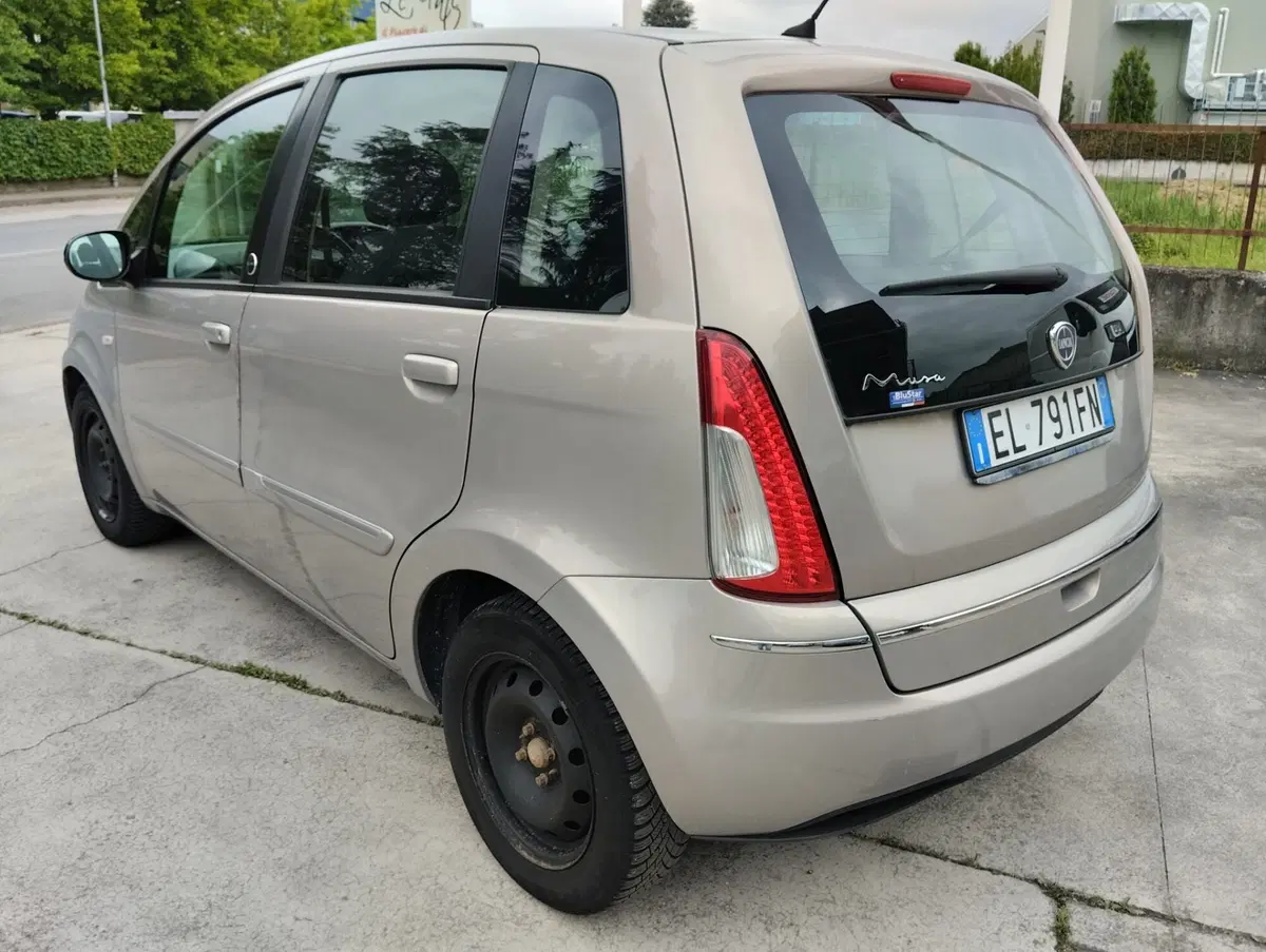 Lancia Musa usata a Asti (3)