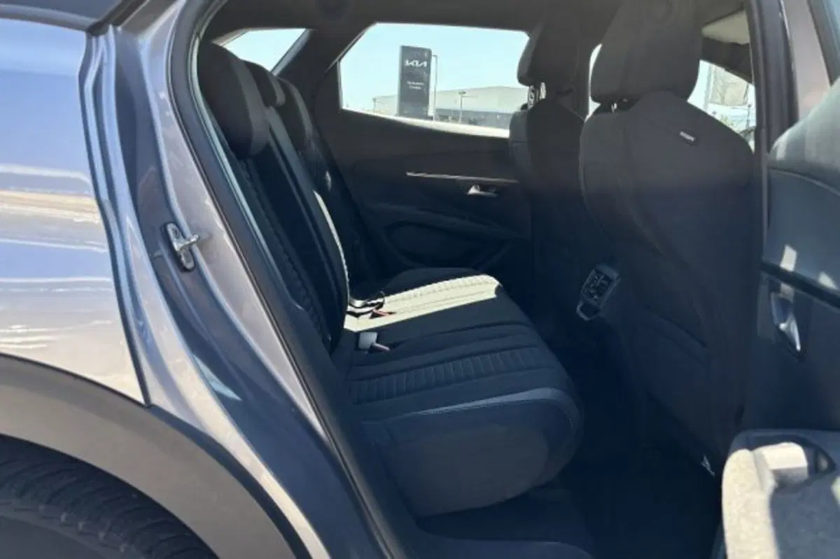 Peugeot 3008 usata a Latina (8)