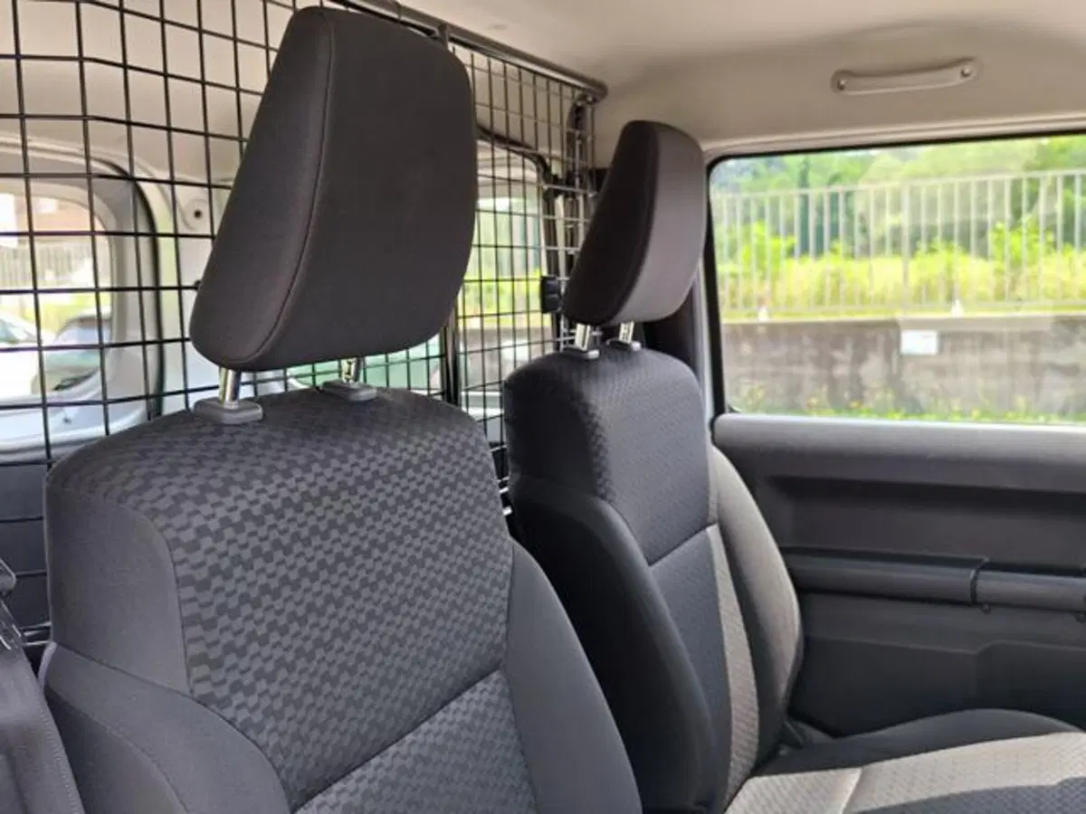 Suzuki Jimny usata a Varese (11)