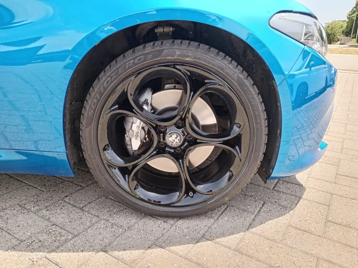 Alfa Romeo Giulia usata a Alessandria (10)