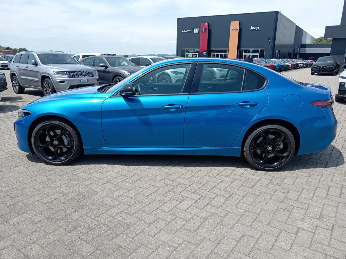 Alfa Romeo Giulia usata a Alessandria (8)