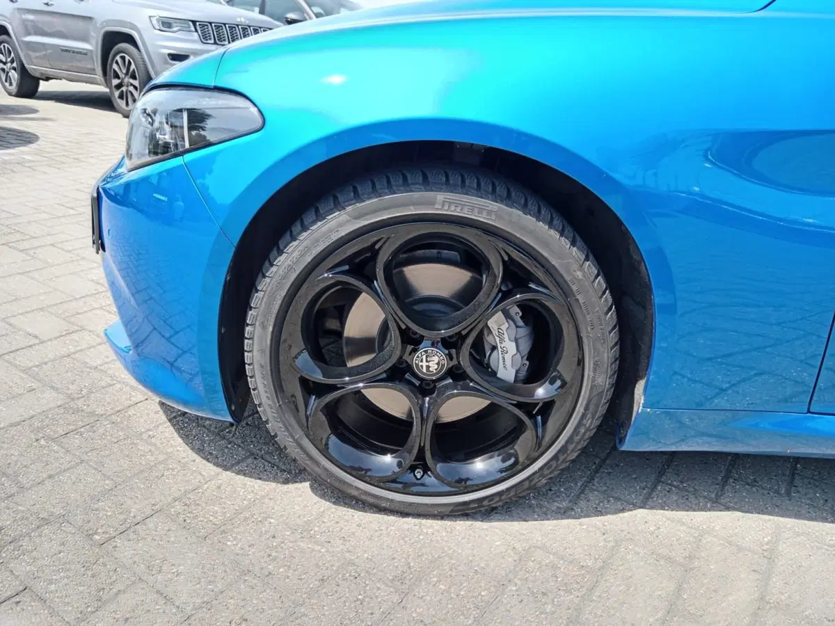Alfa Romeo Giulia usata a Alessandria (9)