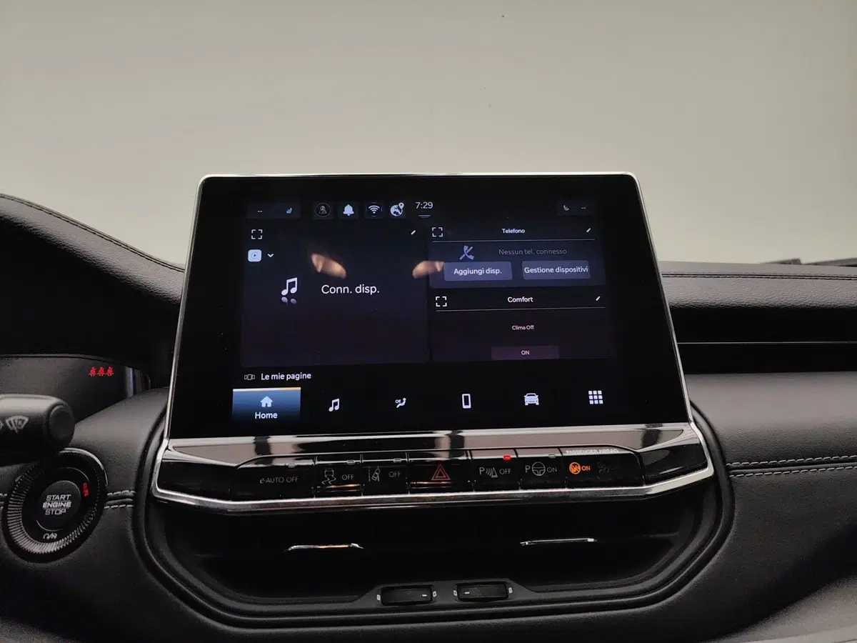 Jeep Compass usata a Como (11)