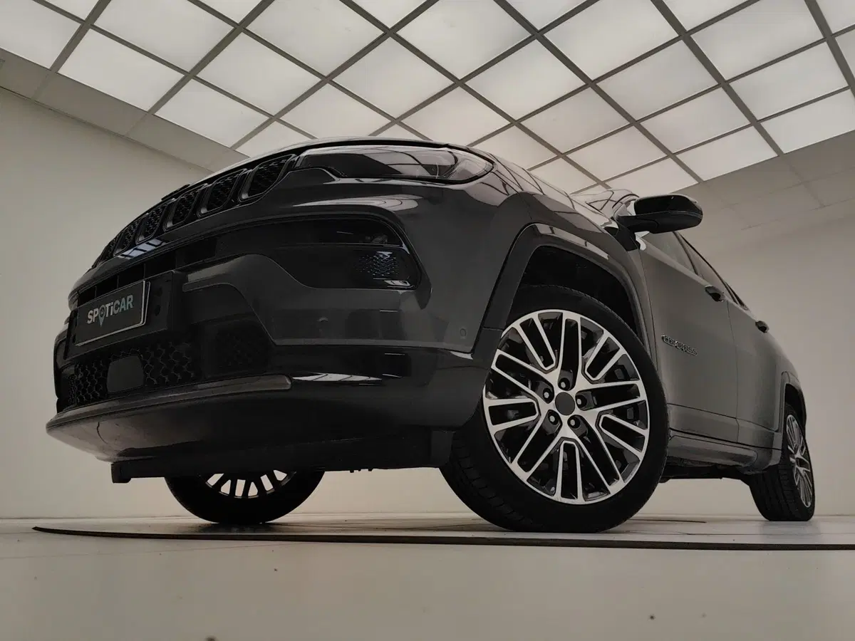 Jeep Compass usata a Como (14)
