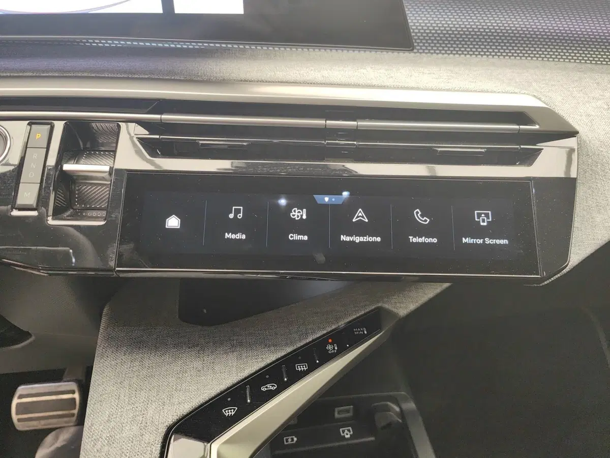 Peugeot 3008 usata a Como (16)