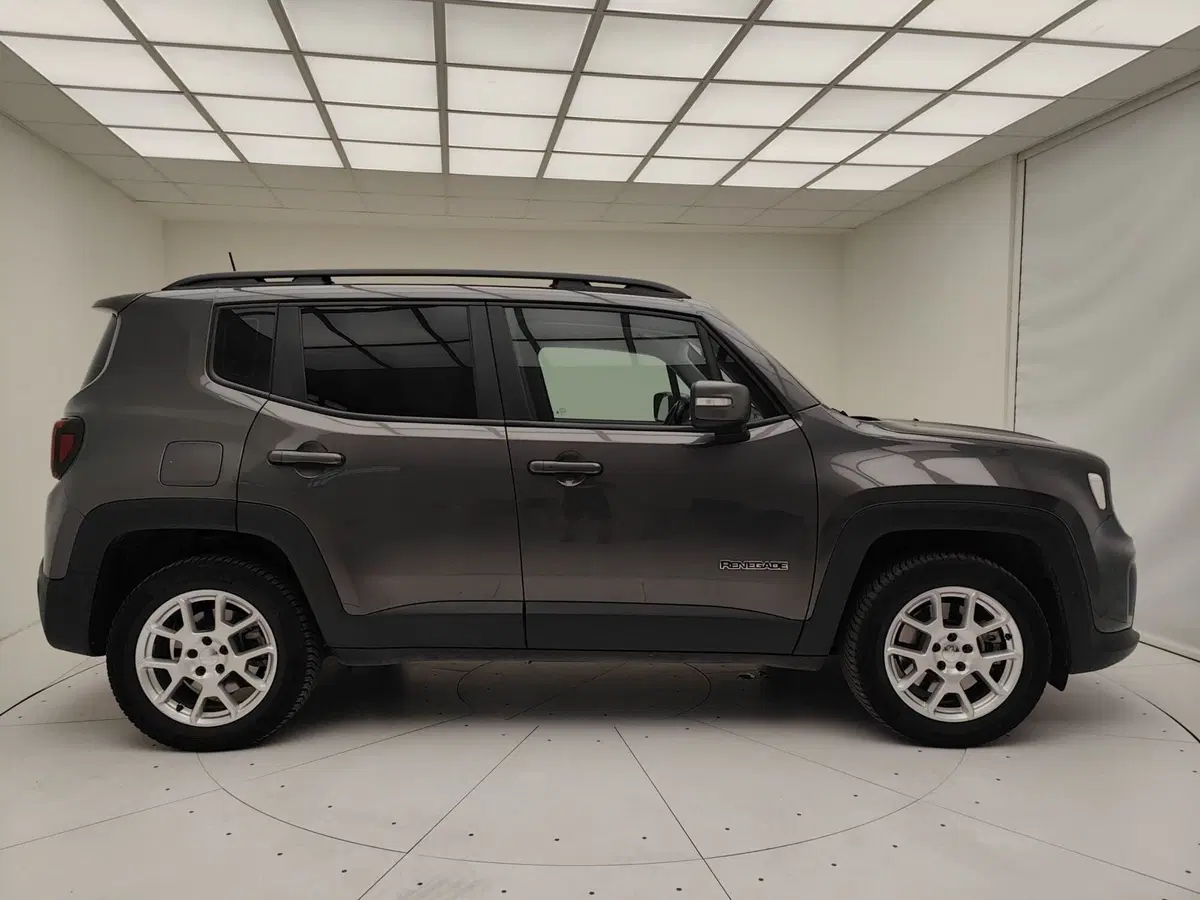 Jeep Renegade usata a Como (19)