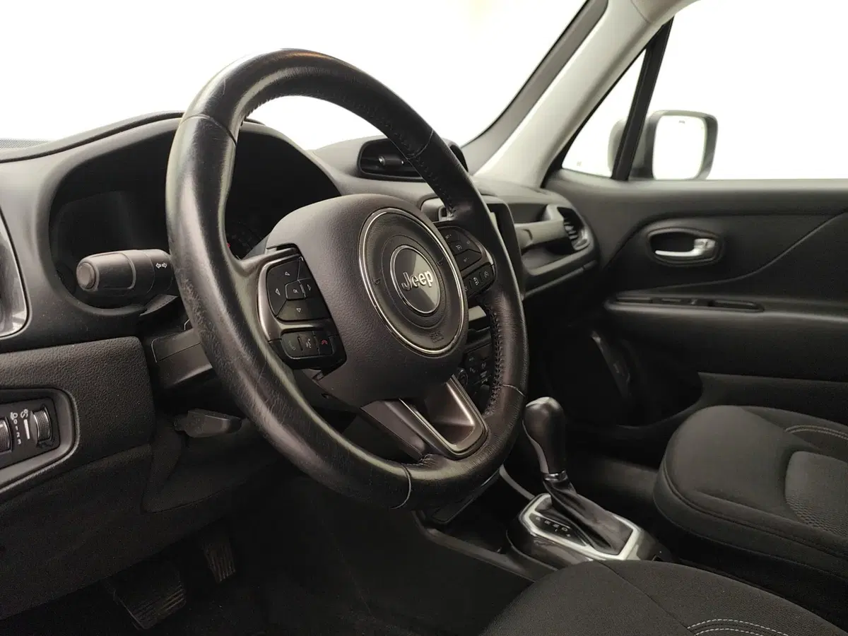 Jeep Renegade usata a Como (9)