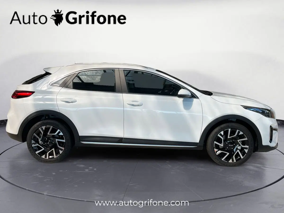 Kia XCeed nuova a Modena (6)