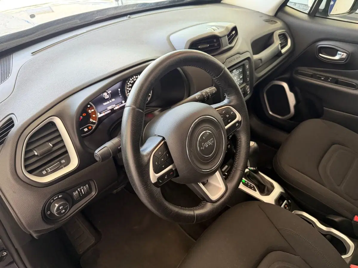 Jeep Renegade usata a Napoli (11)