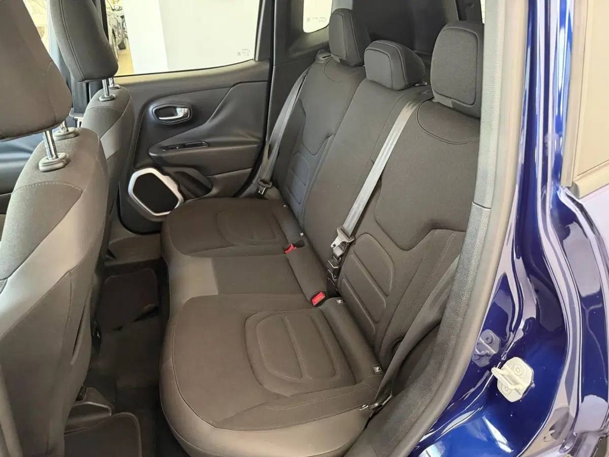 Jeep Renegade usata a Napoli (18)