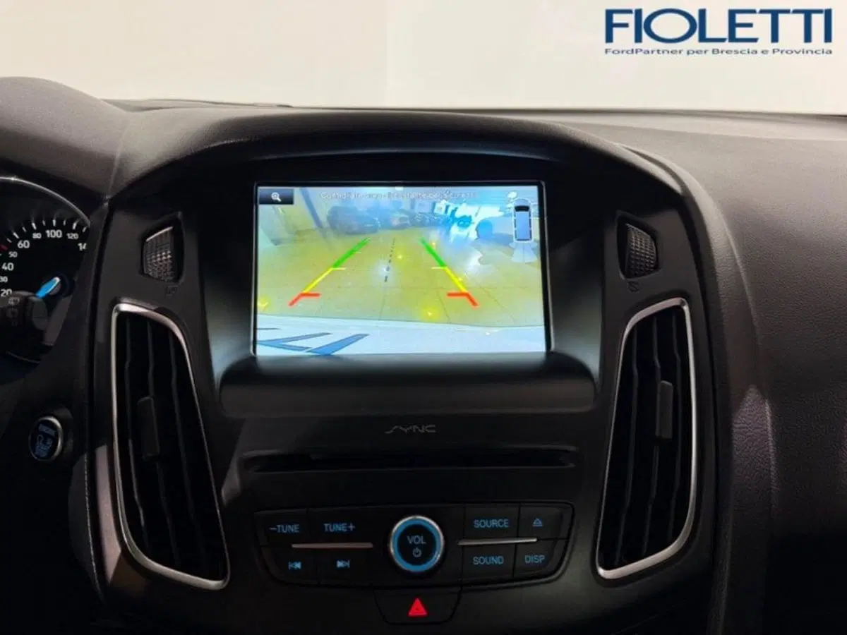 Ford Focus Station Wagon usata a Brescia (11)