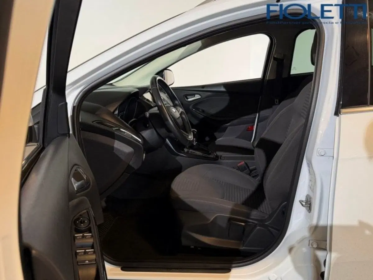 Ford Focus Station Wagon usata a Brescia (12)