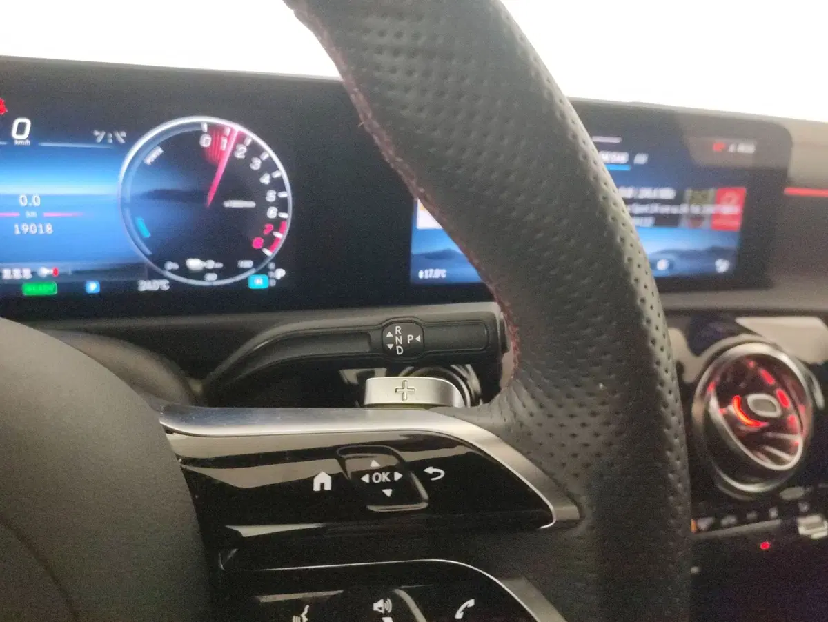 Mercedes-Benz CLA usata a Alessandria (9)