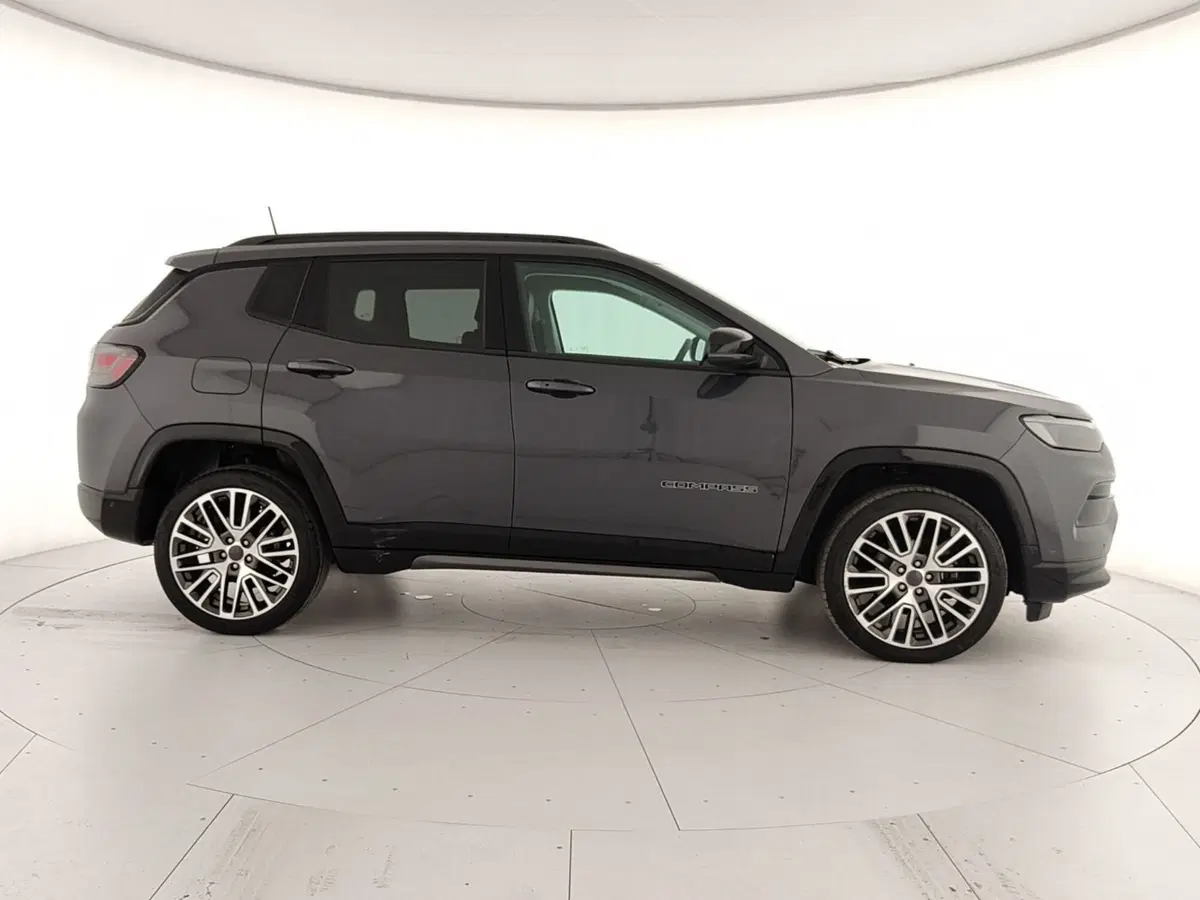 Jeep Compass usata a Caserta (7)