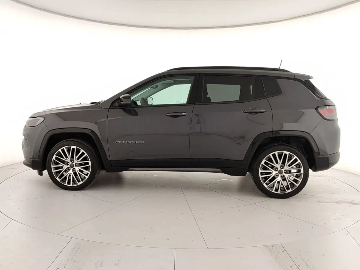 Jeep Compass usata a Caserta (8)