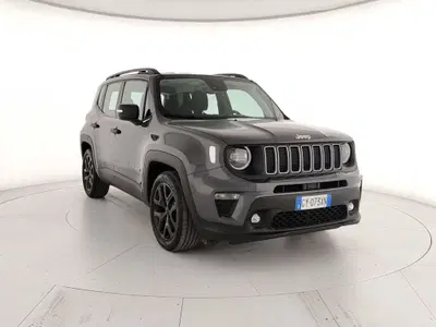 Jeep Renegade 1.5 turbo t4 mhev Summit 2wd dct del 2025 usata a Caserta