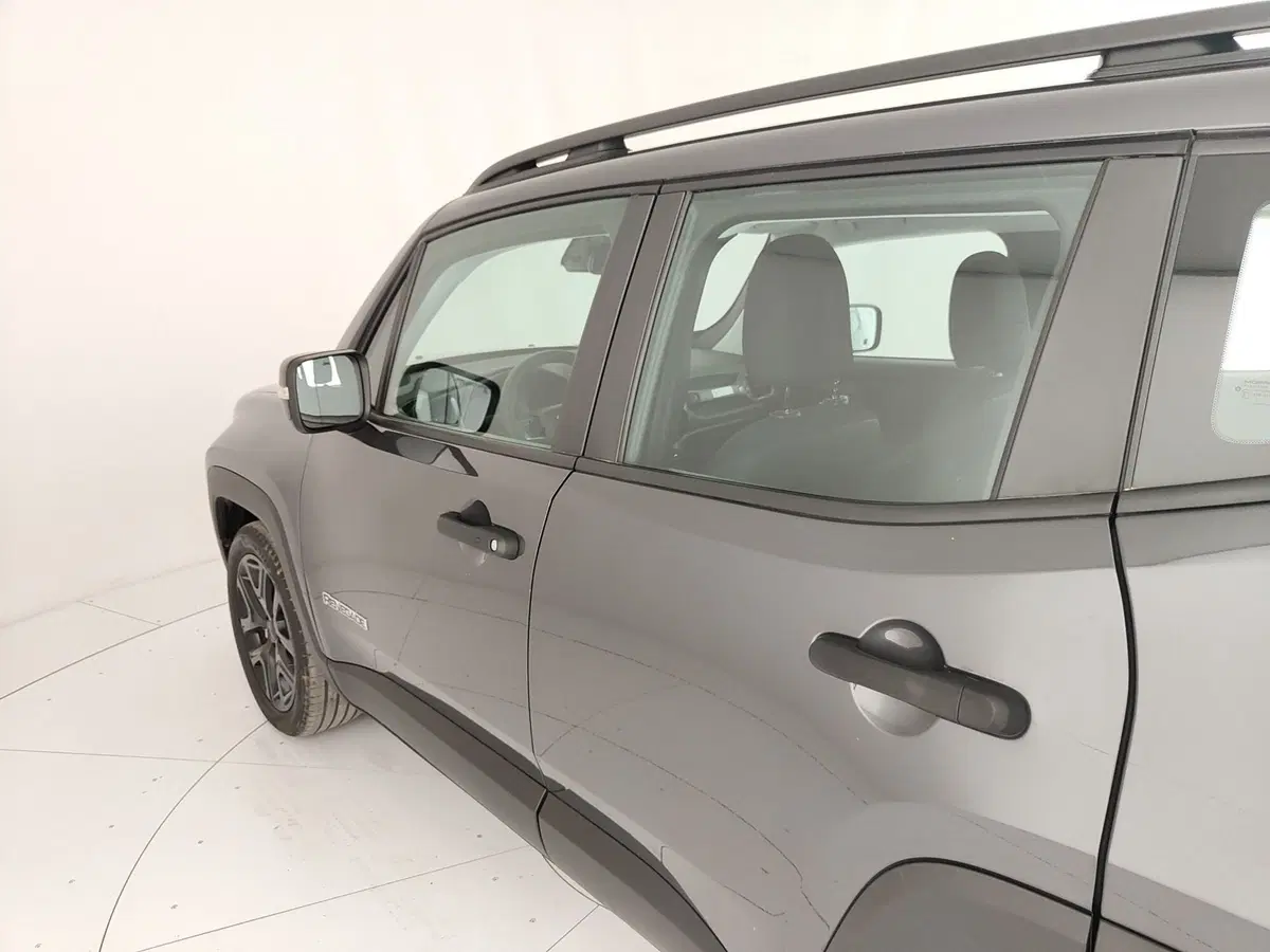 Jeep Renegade usata a Caserta (12)
