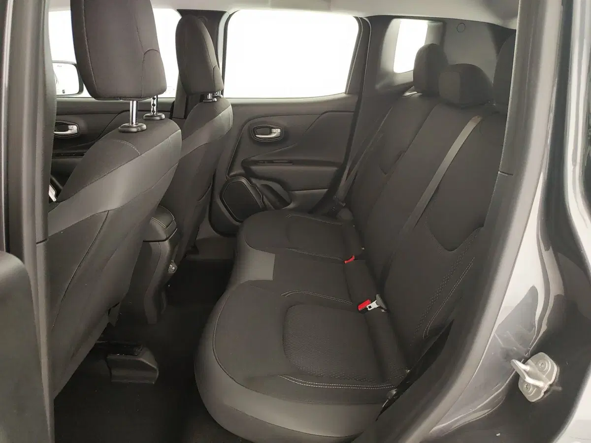 Jeep Renegade usata a Caserta (18)