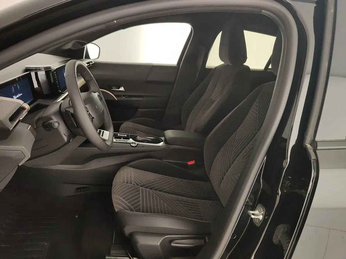 Lancia Ypsilon usata a Caserta (17)