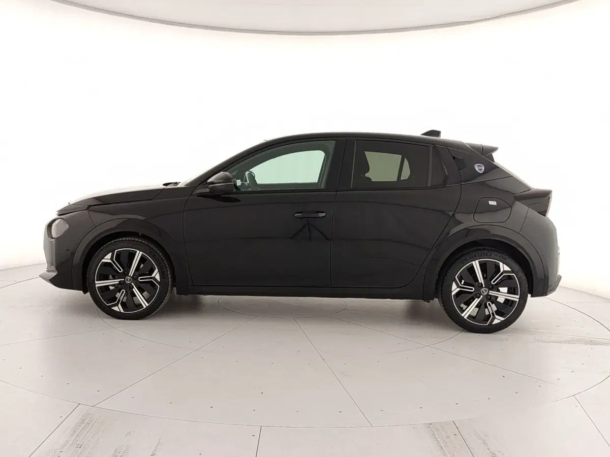 Lancia Ypsilon usata a Caserta (8)