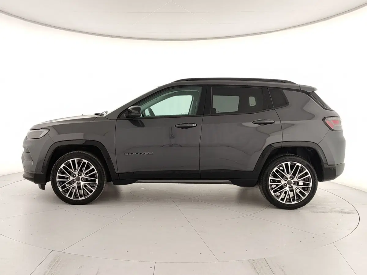 Jeep Compass usata a Caserta (8)