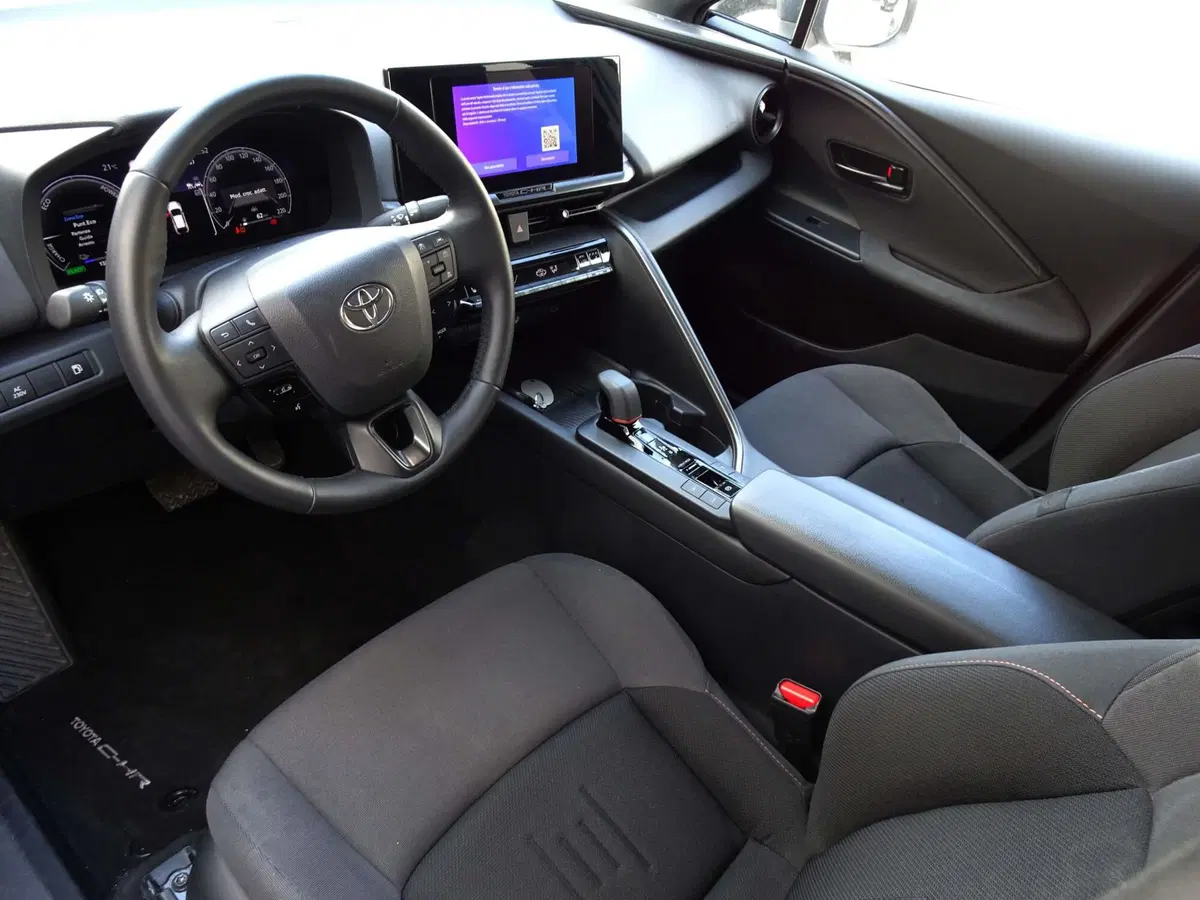 Toyota Toyota C-HR usata a Venezia (6)